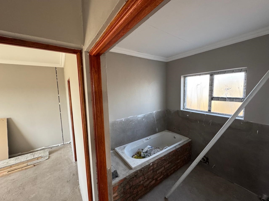 3 Bedroom Property for Sale in Pinehaven Free State